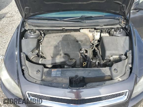 2011 Chevrolet Malibu 1LS z VIN 1G1ZB5E18BF253334, wystawiony jako Copart lot #67408884 z przebiegiem 119 824 mil mil oraz Czysty tytuł • Clean title. Historia ofert i sprzedaży dostępna na DreamBid. Obrazek 11.