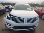 ✅ 2017 Lincoln MKC Select • VIN: 5LMCJ2D91HUL69722 • Лот: 43494196. Опубликован ранее на IAAI с пробегом 103 919 миль. Бесплатный доступ к архиву аукционных продаж из США и подробный отчёт об истории автомобиля на DreamBid. Изображение 12.