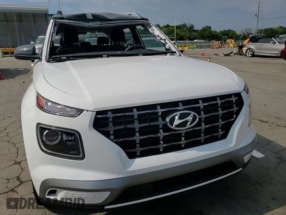 ✅ 2023 Hyundai Venue Limited • VIN: KMHRC8A39PU274415 • Лот: 69607025. Опубликован ранее на Copart с пробегом 10 649 миль. Бесплатный доступ к архиву аукционных продаж из США и подробный отчёт об истории автомобиля на DreamBid. Изображение 15.