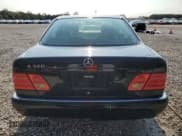 ✅ 1998 Mercedes-Benz E 320 • VIN: WDBJF65FXWA677383 • Лот: 65655114. Опубликован ранее на Copart с пробегом 110 333 миль. Бесплатный доступ к архиву аукционных продаж из США и подробный отчёт об истории автомобиля на DreamBid. Изображение 6.