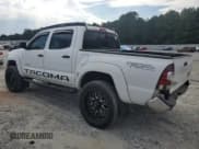 ✅ 2011 Toyota Tacoma PreRunner • VIN: 3TMJU4GN5BM110818 • Lot: 81706355. Listed on Copart with 217,883 mi. Free auction sales archive from the USA and detailed vehicle history report at DreamBid. Image 2.