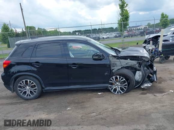 2018 Mitsubishi Outlander SE с VIN JA4AR3AW8JU020015, выставлен на аукционе IAAI как лот 42460465 с пробегом 76 823 миль миль и . История ставок и продаж доступна на DreamBid. Изображение 13.