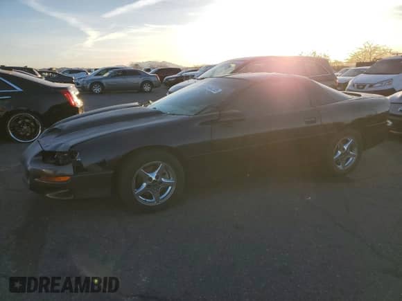 2001 Chevrolet Camaro с VIN 2G1FP22K212110220, выставлен на аукционе Copart как лот 44062205 с пробегом 168 837 миль миль и Чистый • Clean title. История ставок и продаж доступна на DreamBid. Изображение 1.