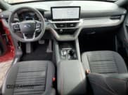 ✅ 2025 Ford Explorer ST-Line • VIN: 1FMUK8KH7SGA74633 • Lot: 80275615. Wystawiony na Copart z przebiegiem 8 158 mil. Bezpłatny archiwum sprzedaży aukcyjnych z USA i szczegółowy raport historii pojazdu na DreamBid. Zdjęcie 8.