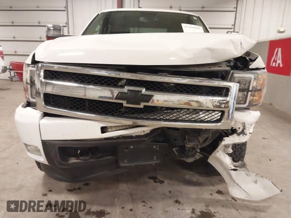 ✅ 2011 Chevrolet Silverado 1500 LTZ • VIN: 3GCPKTE30BG222565 • Lot: 43106845. Listed on IAAI with 154,158 mi. Free auction sales archive from the USA and detailed vehicle history report at DreamBid. Image 6.