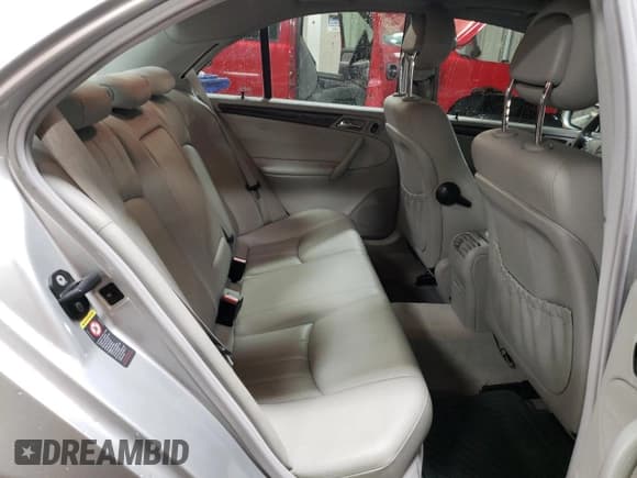 ✅ 2005 Mercedes-Benz C 320 • VIN: WDBRF84J45F591847 • Lot: 47051965. Wystawiony na Copart z przebiegiem 169 885 mil. Bezpłatny archiwum sprzedaży aukcyjnych z USA i szczegółowy raport historii pojazdu na DreamBid. Zdjęcie 10.