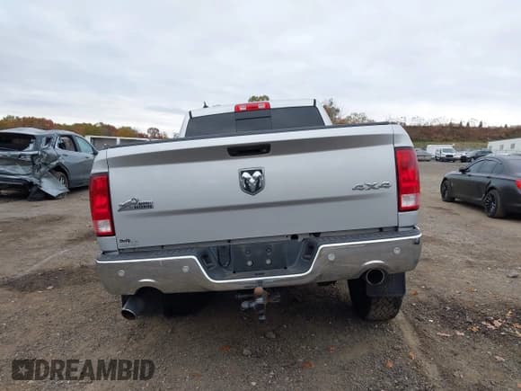 ✅ 2016 Ram 1500 Big Horn • VIN: 1C6RR7GT3GS372041 • Lot: 43555849. Wystawiony na IAAI z przebiegiem 126 330 mil. Bezpłatny archiwum sprzedaży aukcyjnych z USA i szczegółowy raport historii pojazdu na DreamBid. Zdjęcie 16.