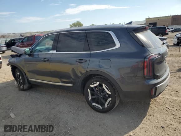 ✅ 2024 Kia Telluride EX • VIN: 5XYP34GC0RG434312 • Lot: 86749205. Listed on Copart with 21,966 mi. Free auction sales archive from the USA and detailed vehicle history report at DreamBid. Image 2.