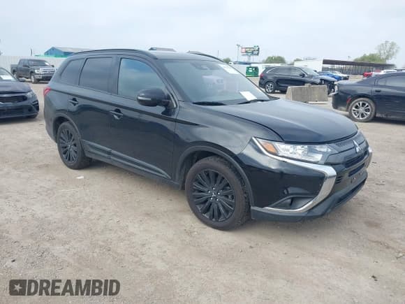 ✅ 2020 Mitsubishi Outlander SE • VIN: JA4AD3A34LZ032138 • Lot: 43870830. Listed on IAAI with 176,189 mi. Free auction sales archive from the USA and detailed vehicle history report at DreamBid. Image 1.