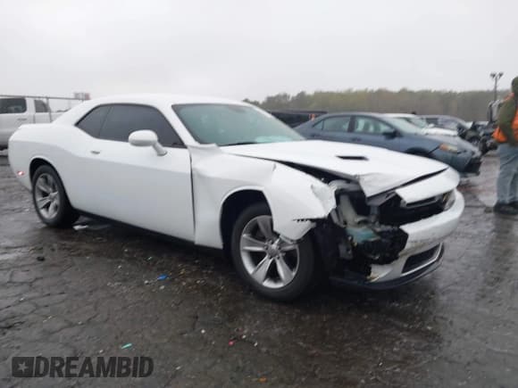 ✅ 2018 Dodge Challenger SXT • VIN: 2C3CDZAG0JH263172 • Лот: 43542872. Опубликован ранее на IAAI с пробегом 154 341 миль. Бесплатный доступ к архиву аукционных продаж из США и подробный отчёт об истории автомобиля на DreamBid. Изображение 1.