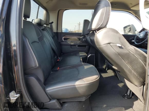 ✅ 2024 Ram 2500 Laramie • VIN: 3C6UR5FJ6RG105310 • Лот: 80864585. Опубликован ранее на Copart с пробегом 32 544 миль. Бесплатный доступ к архиву аукционных продаж из США и подробный отчёт об истории автомобиля на DreamBid. Изображение 10.