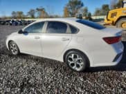 ✅ 2021 Kia Forte LXS • VIN: 3KPF24AD6ME411283 • Лот: 90133725. Опубликован ранее на Copart с пробегом 93 381 миль. Бесплатный доступ к архиву аукционных продаж из США и подробный отчёт об истории автомобиля на DreamBid. Изображение 2.