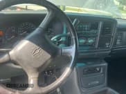 ✅ 2002 Chevrolet Silverado 2500 LS • VIN: 1GCGK29U82Z299620 • Lot: 69297405. Wystawiony na Copart z przebiegiem Nie podano. Bezpłatny archiwum sprzedaży aukcyjnych z USA i szczegółowy raport historii pojazdu na DreamBid. Zdjęcie 9.