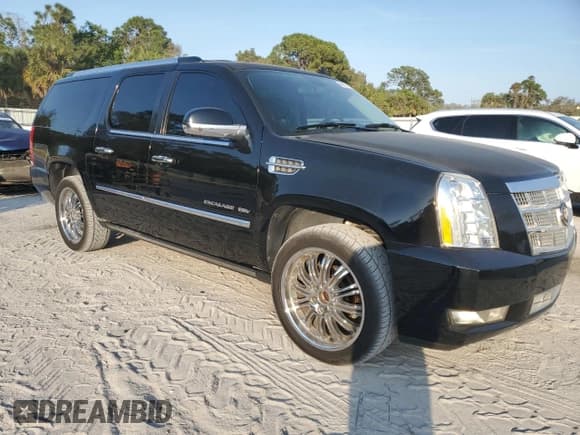 ✅ 2013 Cadillac Escalade ESV Platinum Edition • VIN: 1GYS3KEF9DR251880 • Лот: 44137715. Опубликован ранее на Copart с пробегом 155 335 миль. Бесплатный доступ к архиву аукционных продаж из США и подробный отчёт об истории автомобиля на DreamBid. Изображение 4.