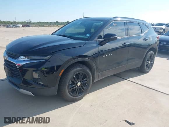 2022 Chevrolet Blazer LT with VIN 3GNKBCR49NS143904, listed as a IAAI auction lot 43146063 with 32,319 mi miles and . Bid and sale history available at DreamBid. Image 2.