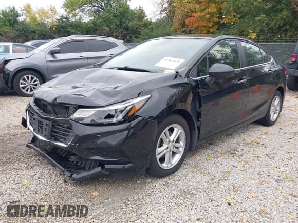 ✅ 2017 Chevrolet Cruze LT • VIN: 1G1BE5SM0H7201125 • Lot: 43507439. Listed on IAAI with 108,903 mi. Free auction sales archive from the USA and detailed vehicle history report at DreamBid. Image 2.