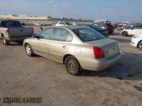 ✅ 2003 Hyundai Elantra GLS • VIN: KMHDN45D23U644033 • Lot: 41534760. Wystawiony na IAAI z przebiegiem 273 475 mil. Bezpłatny archiwum sprzedaży aukcyjnych z USA i szczegółowy raport historii pojazdu na DreamBid. Zdjęcie 3.