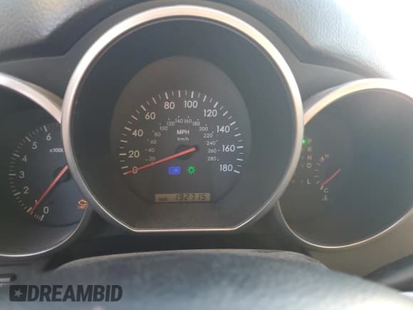 ✅ 2003 Lexus SC 430 • VIN: JTHFN48Y330036720 • Lot: 82568675. Wystawiony na Copart z przebiegiem 192 715 mil. Bezpłatny archiwum sprzedaży aukcyjnych z USA i szczegółowy raport historii pojazdu na DreamBid. Zdjęcie 9.