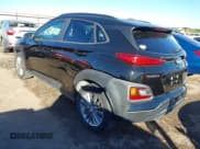 ✅ 2018 Hyundai Kona SEL • VIN: KM8K62AA3JU163399 • Лот: 43479223. Опубликован ранее на IAAI с пробегом 100 081 миль. Бесплатный доступ к архиву аукционных продаж из США и подробный отчёт об истории автомобиля на DreamBid. Изображение 3.