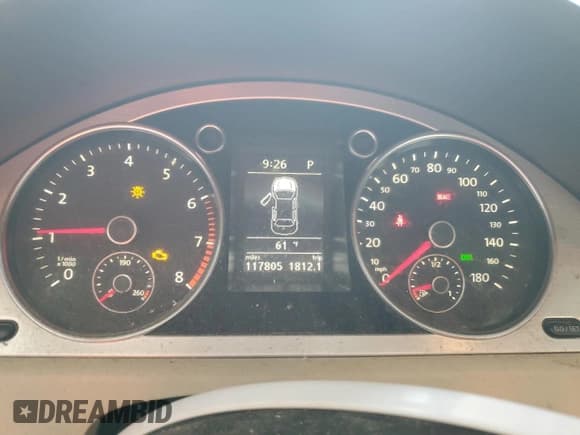 ✅ 2009 Volkswagen CC 4Motion • VIN: WVWGU73C29E550270 • Lot: 56929955. Wystawiony na Copart z przebiegiem 117 805 mil. Bezpłatny archiwum sprzedaży aukcyjnych z USA i szczegółowy raport historii pojazdu na DreamBid. Zdjęcie 9.