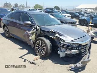 2019 Honda Accord с VIN 1HGCV3F10KA020537, выставлен на аукционе IAAI как лот 42859527 с пробегом 101 672 миль миль и . История ставок и продаж доступна на DreamBid. Изображение 1.