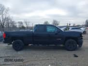 ✅ 2019 Chevrolet Silverado 1500 LT • VIN: 2GCVKPEC8K1230355 • Lot: 41124133. Wystawiony na IAAI z przebiegiem 135 034 mil. Bezpłatny archiwum sprzedaży aukcyjnych z USA i szczegółowy raport historii pojazdu na DreamBid. Zdjęcie 13.