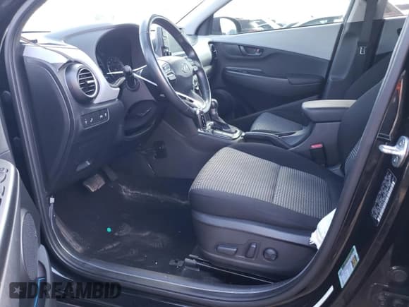 ✅ 2019 Hyundai Kona SEL • VIN: KM8K6CAA3KU321683 • Лот: 67909513. Опубликован ранее на Copart с пробегом 42 523 миль. Бесплатный доступ к архиву аукционных продаж из США и подробный отчёт об истории автомобиля на DreamBid. Изображение 7.