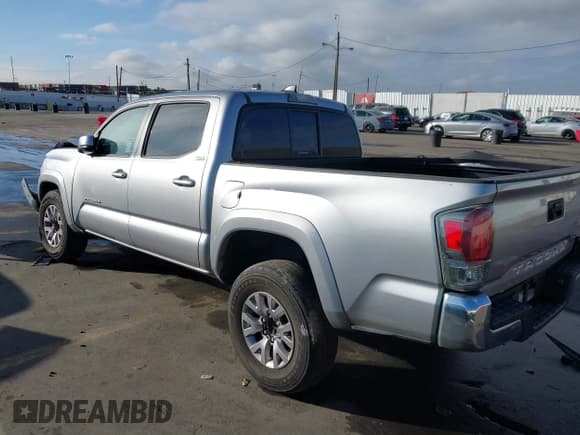 ✅ 2017 Toyota Tacoma SR • VIN: 5TFAX5GN6HX092877 • Лот: 41518155. Опубликован ранее на IAAI с пробегом 26 260 миль. Бесплатный доступ к архиву аукционных продаж из США и подробный отчёт об истории автомобиля на DreamBid. Изображение 3.