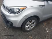 ✅ 2019 Kia Soul • VIN: KNDJN2A29K7010702 • Lot: 43508253. Wystawiony na IAAI z przebiegiem Nie podano. Bezpłatny archiwum sprzedaży aukcyjnych z USA i szczegółowy raport historii pojazdu na DreamBid. Zdjęcie 19.