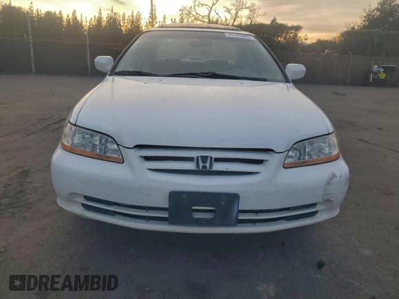 ✅ 2001 Honda Accord EX • VIN: JHMCG56621C010111 • Лот: 95184885. Опубликован ранее на Copart с пробегом 196 913 миль. Бесплатный доступ к архиву аукционных продаж из США и подробный отчёт об истории автомобиля на DreamBid. Изображение 5.