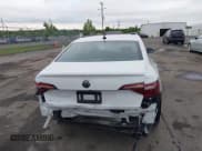 ✅ 2022 Volkswagen Jetta S • VIN: 3VWCM7BU0NM016033 • Lot: 42213689. Wystawiony na IAAI z przebiegiem 59 631 mil. Bezpłatny archiwum sprzedaży aukcyjnych z USA i szczegółowy raport historii pojazdu na DreamBid. Zdjęcie 16.