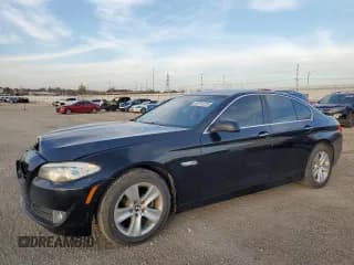 ✅ 2013 BMW 5 Series 528i xDrive • VIN: WBAXH5C56DDW16180 • Lot: 92701225. Wystawiony na Copart z przebiegiem 104 344 mil. Bezpłatny archiwum sprzedaży aukcyjnych z USA i szczegółowy raport historii pojazdu na DreamBid. Zdjęcie 1.