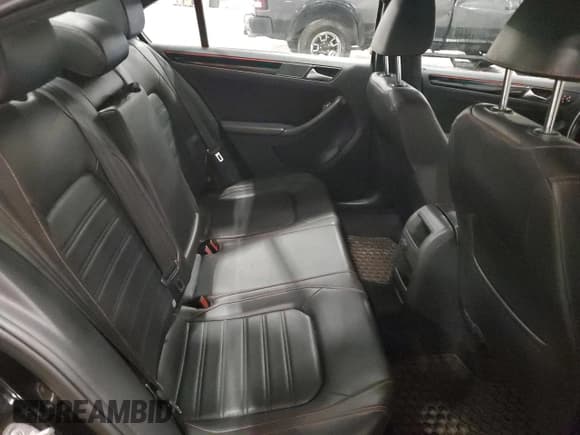 ✅ 2016 Volkswagen Jetta GLI SE • VIN: 3VW5S7AJ4GM262740 • Лот: 64232325. Опубликован ранее на Copart с пробегом 65 112 миль. Бесплатный доступ к архиву аукционных продаж из США и подробный отчёт об истории автомобиля на DreamBid. Изображение 10.