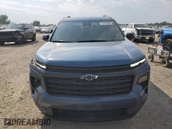 2025 Chevrolet Traverse AWD LT with VIN 1GNEVGRSXSJ131428, listed as a Copart auction lot 71471925 with 16,214 mi miles and Salvage title. Bid and sale history available at DreamBid. Image 5.