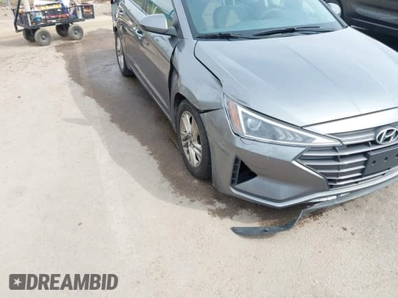 ✅ 2019 Hyundai Elantra SEL • VIN: 5NPD84LF2KH479688 • Lot: 43218077. Listed on IAAI with 136,107 mi. Free auction sales archive from the USA and detailed vehicle history report at DreamBid. Image 18.