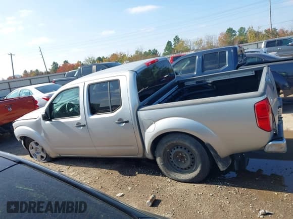 ✅ 2008 Nissan Frontier SE • VIN: 1N6AD07U88C444509 • Lot: 43887140. Listed on IAAI with 100,063 mi. Free auction sales archive from the USA and detailed vehicle history report at DreamBid. Image 14.