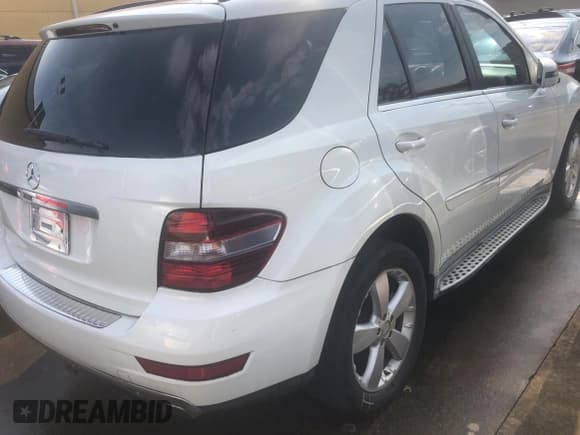 ✅ 2011 Mercedes-Benz M 350 • VIN: 4JGBB5GB6BA695469 • Lot: 73029384. Listed on Copart with 213,824 mi. Free auction sales archive from the USA and detailed vehicle history report at DreamBid. Image 4.