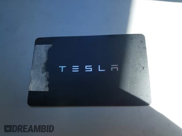 ✅ 2022 Tesla Model Y Long Range • VIN: 7SAYGDEE4NF315356 • Lot: 42895102. Wystawiony na IAAI z przebiegiem 1 057 mil. Bezpłatny archiwum sprzedaży aukcyjnych z USA i szczegółowy raport historii pojazdu na DreamBid. Zdjęcie 11.