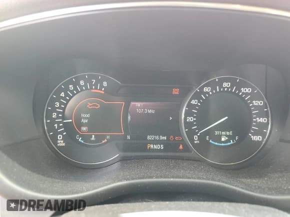 ✅ 2016 Lincoln MKC Reserve • VIN: 5LMCJ3D90GUJ19926 • Lot: 70528375. Listed on Copart with 82,216 mi. Free auction sales archive from the USA and detailed vehicle history report at DreamBid. Image 9.