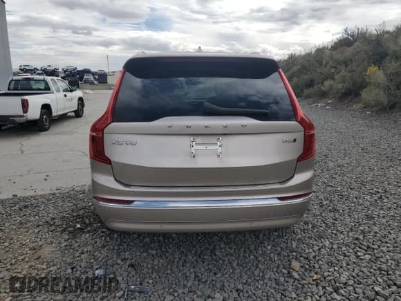 ✅ 2024 Volvo XC90 Plus Bright Theme • VIN: YV4062JEXR1253173 • Lot: 81336775. Listed on Copart with 12,770 mi. Free auction sales archive from the USA and detailed vehicle history report at DreamBid. Image 6.