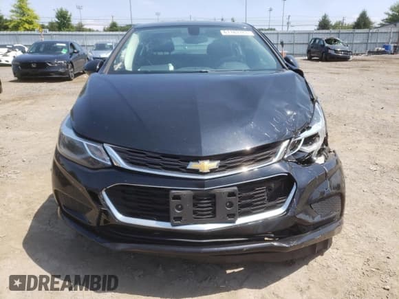 ✅ 2017 Chevrolet Cruze LT • VIN: 1G1BE5SMXH7202167 • Lot: 61183183. Listed on Copart with 74,151 mi. Free auction sales archive from the USA and detailed vehicle history report at DreamBid. Image 5.