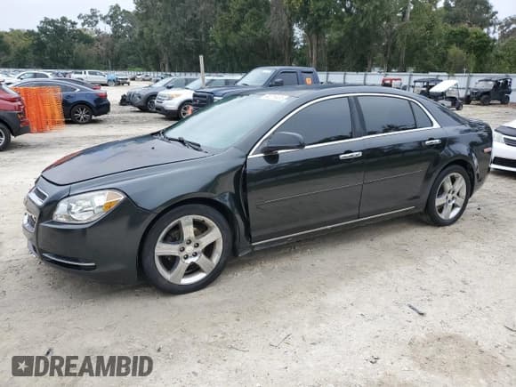 ✅ 2012 Chevrolet Malibu 1LT • VIN: 1G1ZC5E02CF242013 • Lot: 90316435. Wystawiony na Copart z przebiegiem Nie podano. Bezpłatny archiwum sprzedaży aukcyjnych z USA i szczegółowy raport historii pojazdu na DreamBid. Zdjęcie 1.