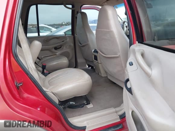 ✅ 2001 Ford Expedition Eddie Bauer • VIN: 1FMRU17W61LA89094 • Лот: 43743992. Опубликован ранее на IAAI с пробегом Не указан. Бесплатный доступ к архиву аукционных продаж из США и подробный отчёт об истории автомобиля на DreamBid. Изображение 8.