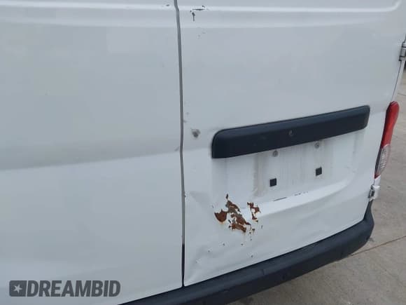 ✅ 2019 Nissan NV200 S • VIN: 3N6CM0KN6KK698911 • Lot: 41446778. Listed on IAAI with 52,558 mi. Free auction sales archive from the USA and detailed vehicle history report at DreamBid. Image 17.