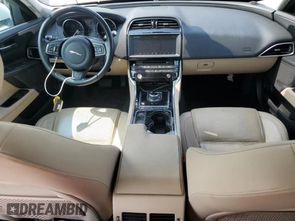 ✅ 2017 Jaguar XE 35t Prestige • VIN: SAJAK4BV0HA972378 • Lot: 68492735. Listed on Copart with 110,687 mi. Free auction sales archive from the USA and detailed vehicle history report at DreamBid. Image 8.