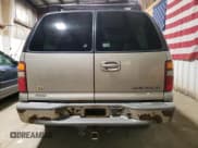 ✅ 2002 Chevrolet Suburban Z71 • VIN: 3GNFK16ZX2G272867 • Lot: 55130875. Listed on Copart with 199,084 mi. Free auction sales archive from the USA and detailed vehicle history report at DreamBid. Image 6.
