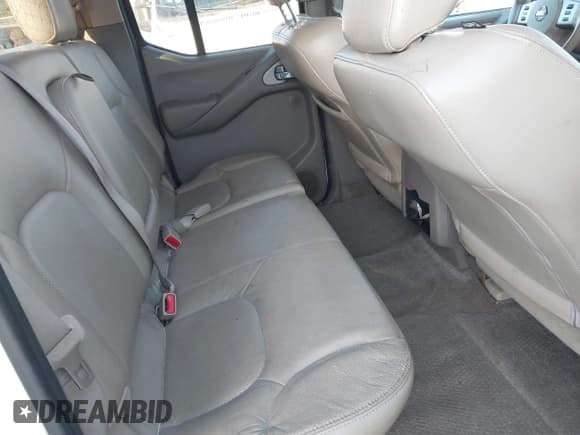 ✅ 2010 Nissan Frontier SE • VIN: 1N6AD0ER9AC438013 • Lot: 41852387. Wystawiony na IAAI z przebiegiem 200 220 mil. Bezpłatny archiwum sprzedaży aukcyjnych z USA i szczegółowy raport historii pojazdu na DreamBid. Zdjęcie 8.