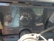 ✅ 1991 Chevrolet Silverado 1500 • VIN: 2GCEC19K8M1160225 • Lot: 73439084. Wystawiony na Copart z przebiegiem 324 398 mil. Bezpłatny archiwum sprzedaży aukcyjnych z USA i szczegółowy raport historii pojazdu na DreamBid. Zdjęcie 9.