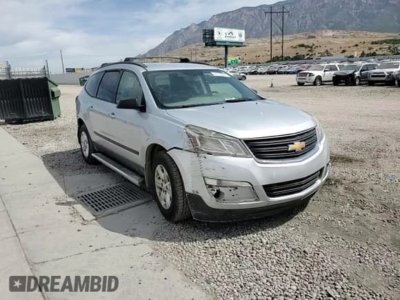 ✅ 2013 Chevrolet Traverse LS • VIN: 1GNKVFKD4DJ260681 • Lot: 61166295. Listed on Copart with 199,372 mi. Free auction sales archive from the USA and detailed vehicle history report at DreamBid. Image 14.
