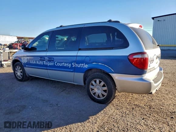 ✅ 2005 Chrysler Town & Country Touring • VIN: 2C4GP54L05R469663 • Lot: 96040405. Listed on Copart with 200,181 mi. Free auction sales archive from the USA and detailed vehicle history report at DreamBid. Image 2.